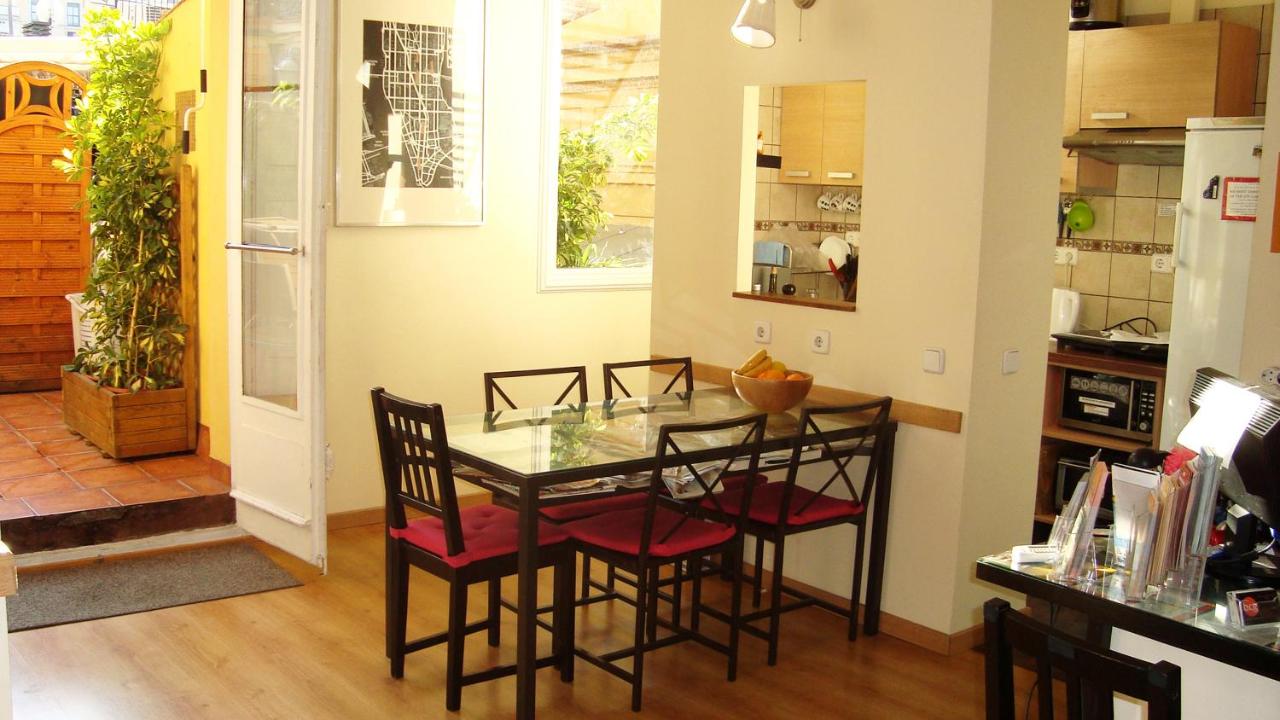 Barcelona Central Garden Hostal 4 Barcelona Central Garden Hostal 4