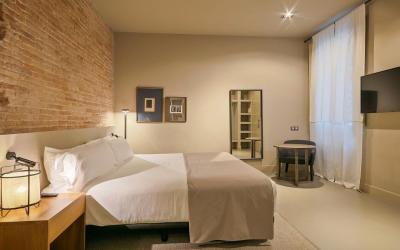 Uma Suites Pau Claris 5 Uma Suites Pau Claris 5
