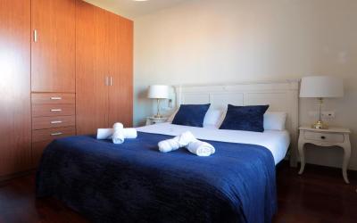 Classbedroom Fira Business Apartment 10 Classbedroom Fira Business Apartment 10