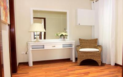 Classbedroom Fira Business Apartment 4 Classbedroom Fira Business Apartment 4