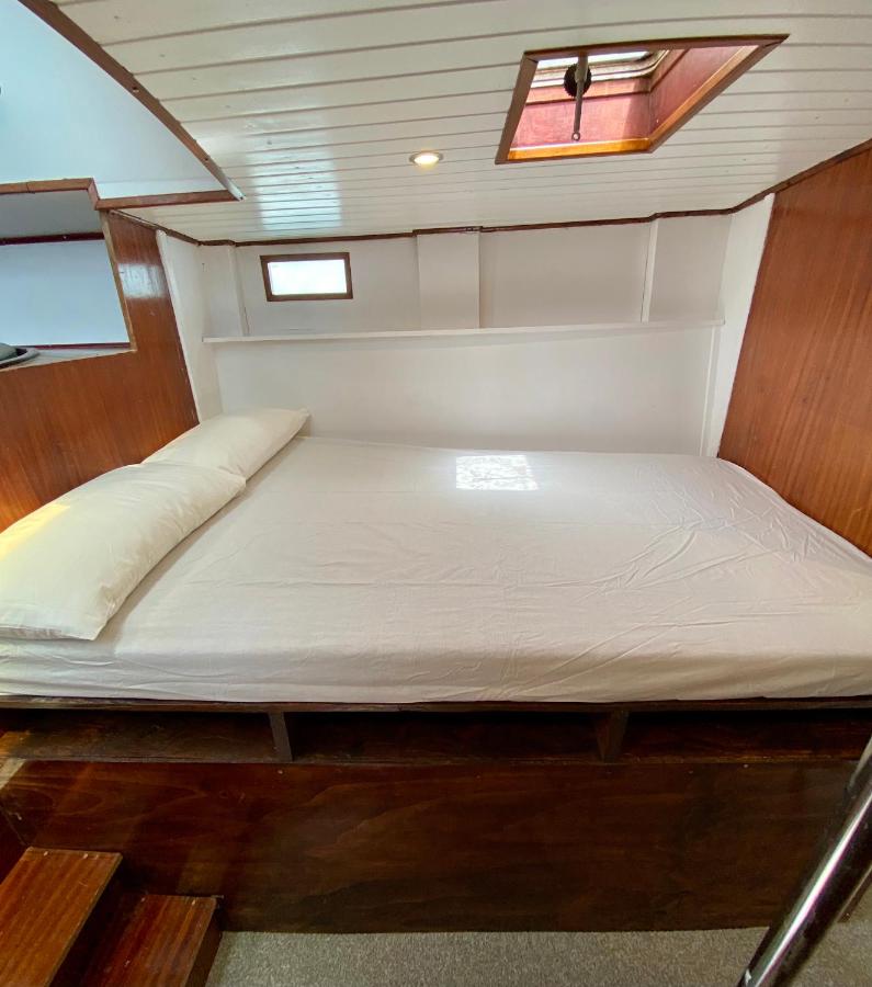 Fantástico velero en Barcelona 8 Fantástico velero en Barcelona 8