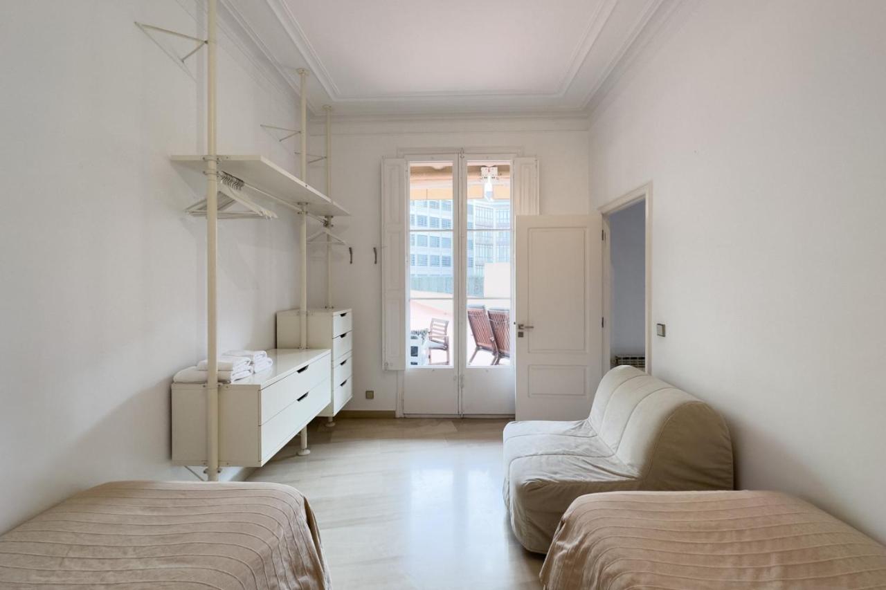 ApartEasy - Passeig de Gracia 7 ApartEasy - Passeig de Gracia 7