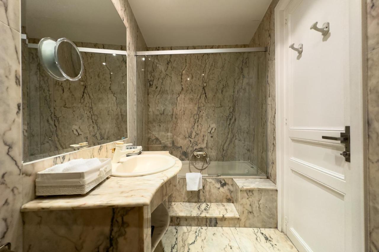 ApartEasy - Passeig de Gracia 8 ApartEasy - Passeig de Gracia 8