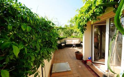 CHARMING HOUSE IN BARCELONA NEAR BEACH 2 CHARMING HOUSE IN BARCELONA NEAR BEACH 2