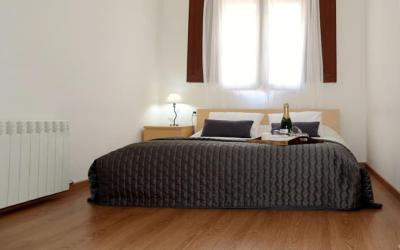 CENTRAL & BRIGHT APARTMENT!! 5 CENTRAL & BRIGHT APARTMENT!! 5