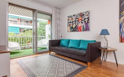 Art House Renoir Plaza Universitat Sant Antoni 6 Art House Renoir Plaza Universitat Sant Antoni 6
