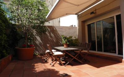 Suitur Courtyard Apartment 5 Suitur Courtyard Apartment 5