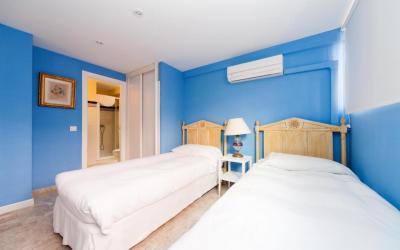 Las Casas de Moratin 10 Las Casas de Moratin 10