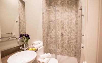 Indulge in Seville C 3 Indulge in Seville C 3