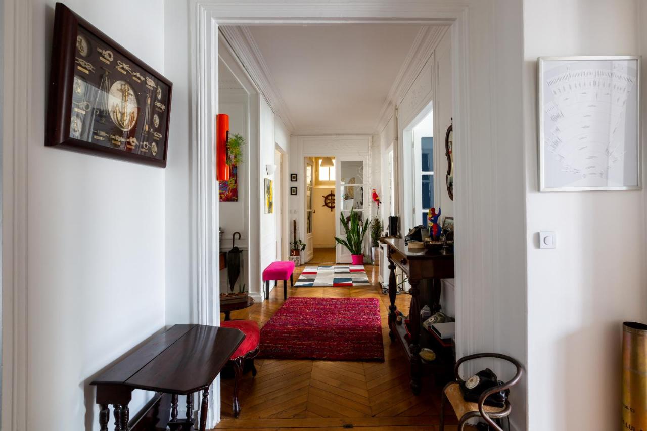 Veeve - Balcony Bliss steps from the Bois de Boulogne 9 Veeve - Balcony Bliss steps from the Bois de Boulogne 9