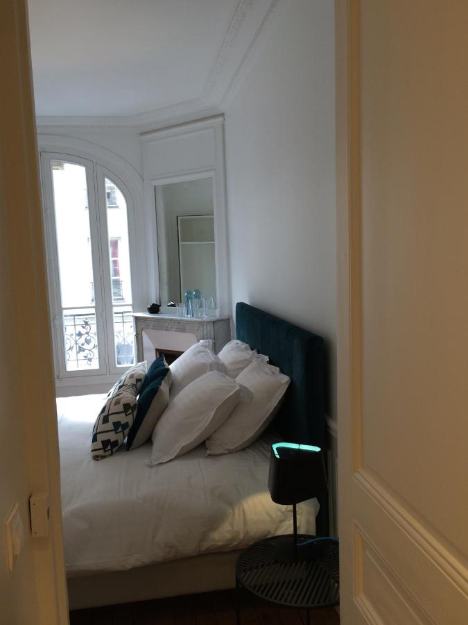 Relais12bis Bed & Breakfast By Eiffel Tower 6 Relais12bis Bed & Breakfast By Eiffel Tower 6