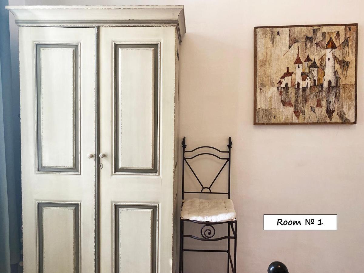 Nice Center Room 6 Nice Center Room 6