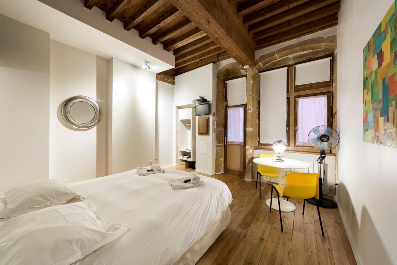 Le Petit Change - Fully equipped studio in the heart of Vieux Lyon 7 Le Petit Change - Fully equipped studio in the heart of Vieux Lyon 7