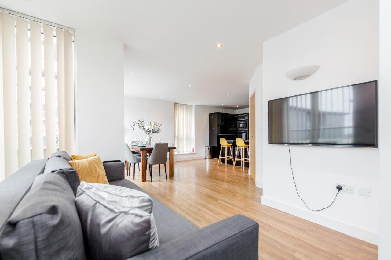 Royal Docks Penthouse 6 Royal Docks Penthouse 6