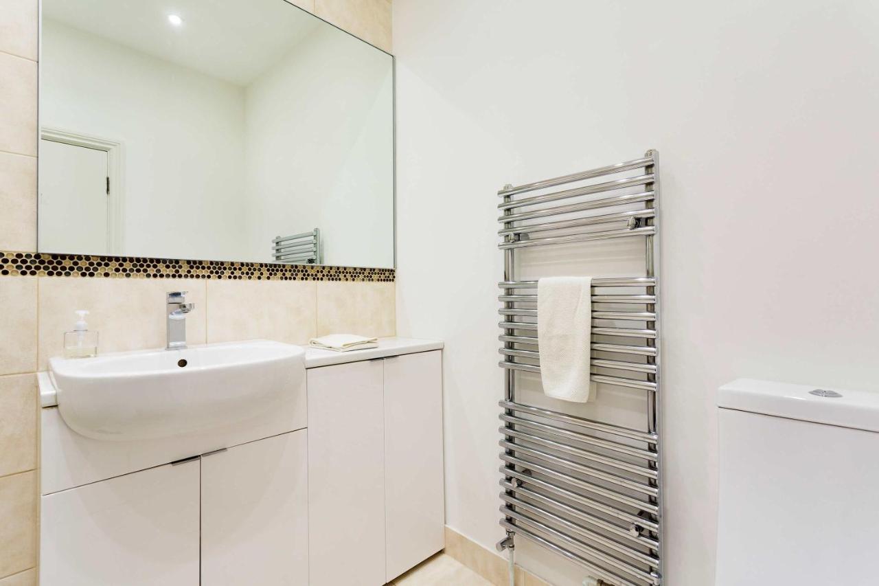 Veeve - Charming Hampstead Apartment 2 Veeve - Charming Hampstead Apartment 2