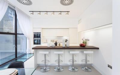 Urban Chic - Chiltern & Baker 6 Urban Chic - Chiltern & Baker 6