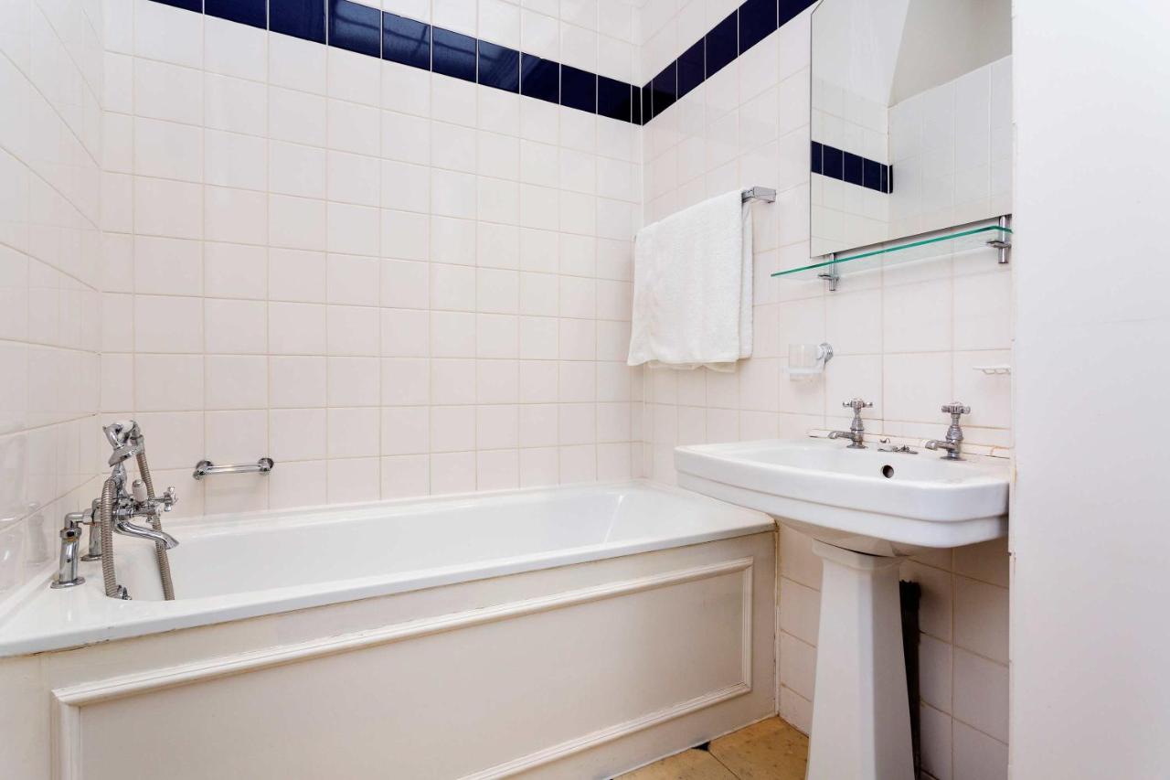 Veeve - Queen's Gardens Flat 2 Veeve - Queen's Gardens Flat 2