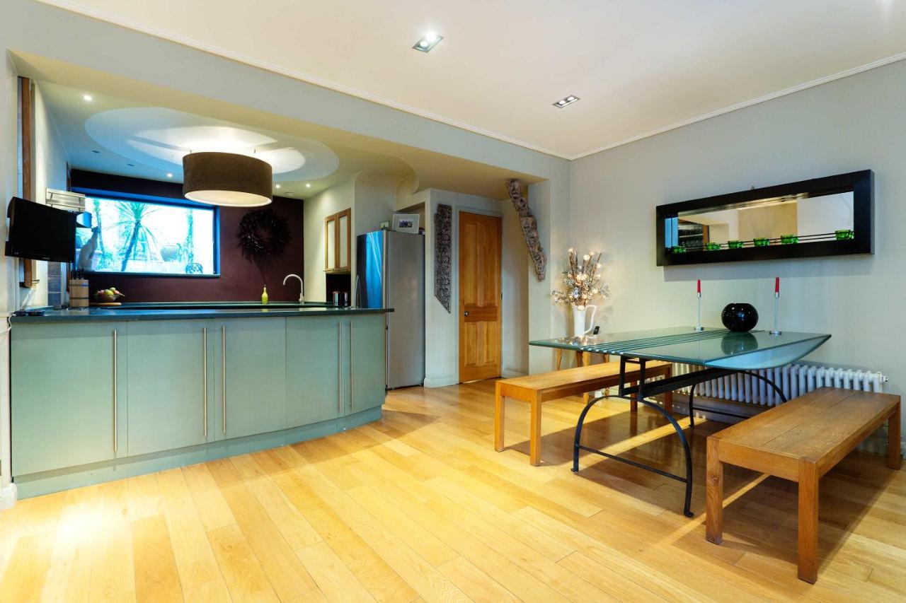 Veeve - Townhouse By The River 8 Veeve - Townhouse By The River 8