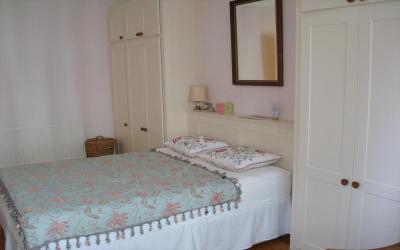 Luxury Holland Park, sleeps 2, Free S'fast WiFi 6 Luxury Holland Park, sleeps 2, Free S'fast WiFi 6