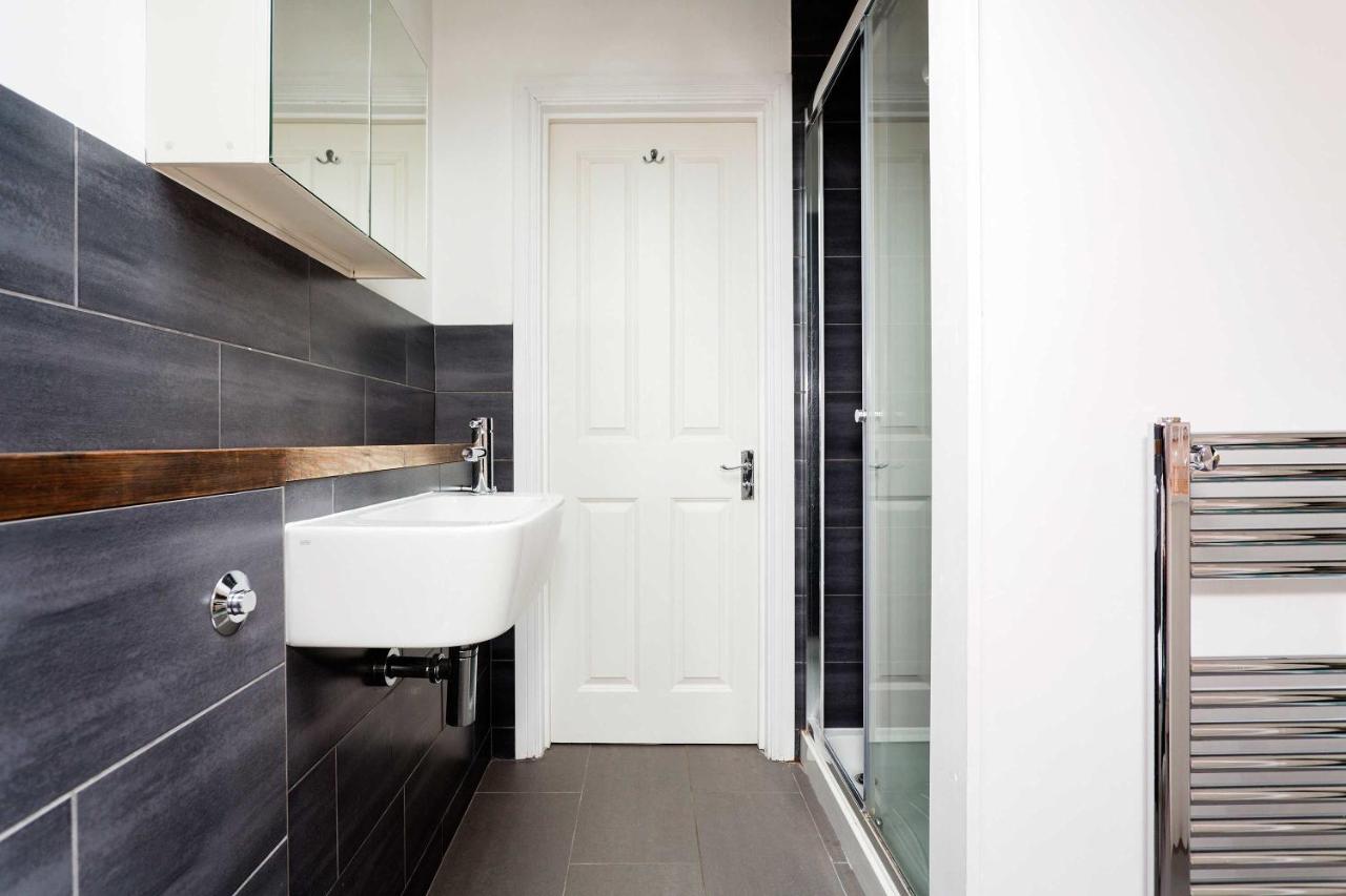 Veeve - Terraced Home in Tranquil Wimbledon 3 Veeve - Terraced Home in Tranquil Wimbledon 3
