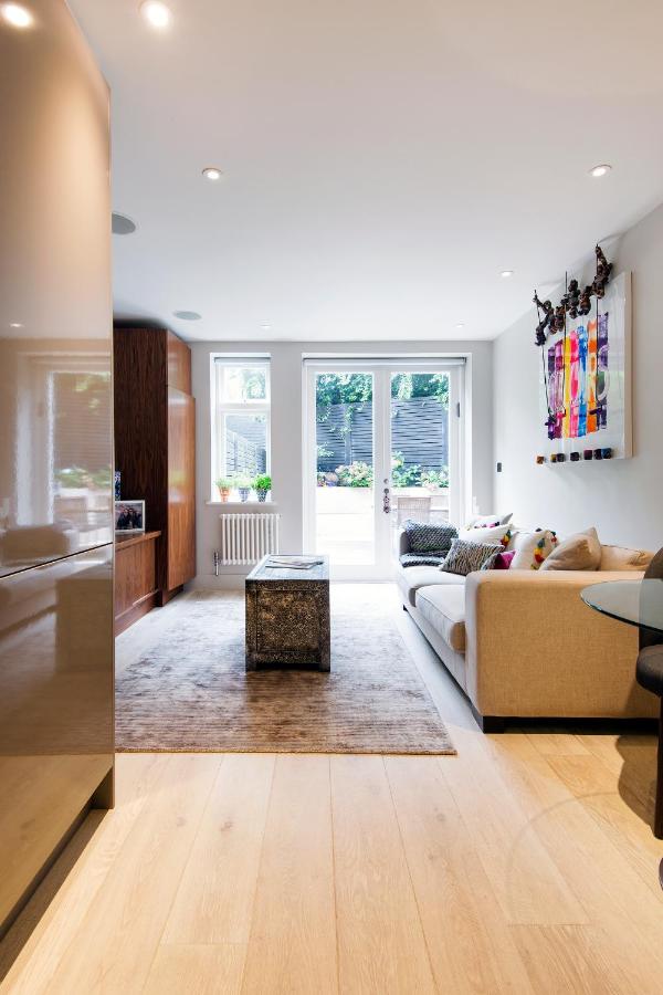 Sleek Arty Apartment 6 Sleek Arty Apartment 6