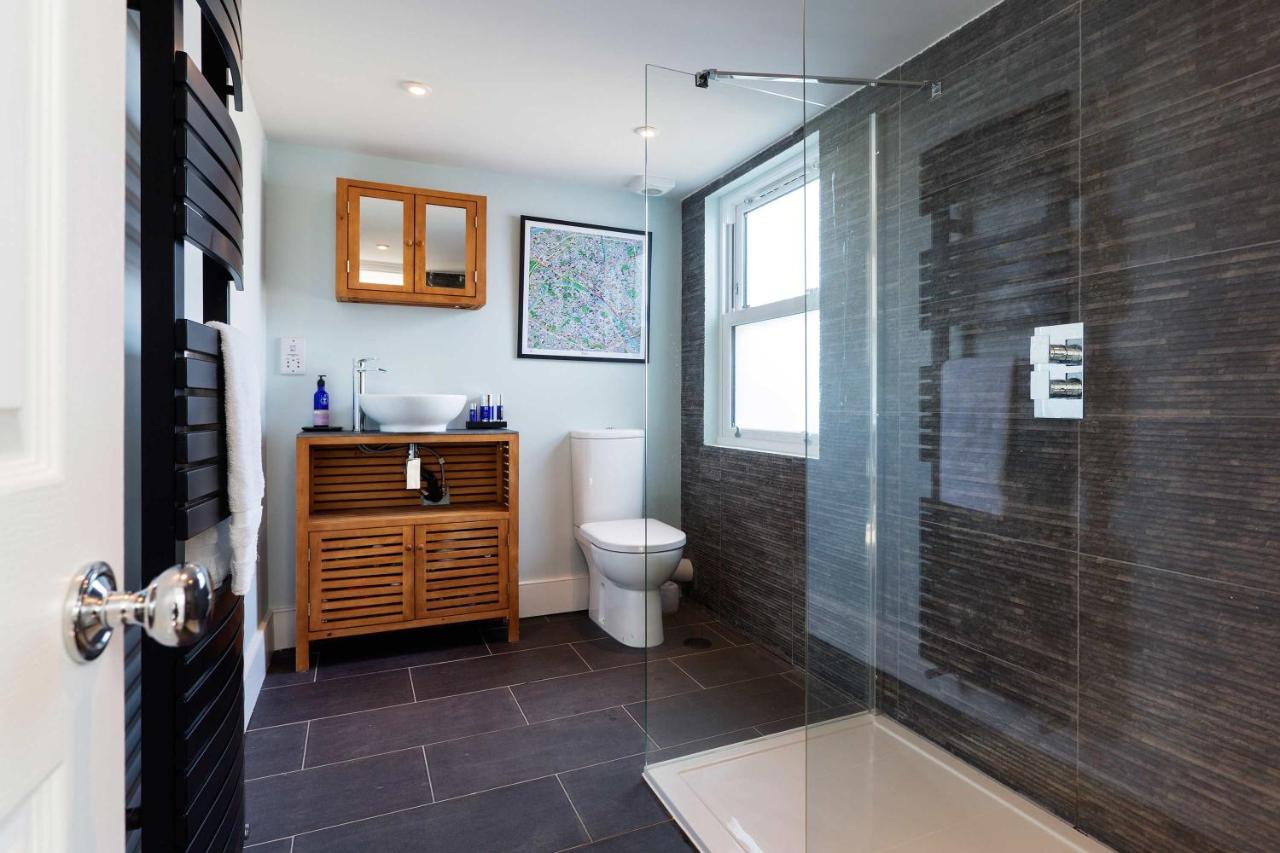 Veeve - Clapham Fairytale 10 Veeve - Clapham Fairytale 10