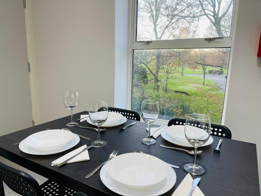 Hawkwood Apartments 5 Hawkwood Apartments 5