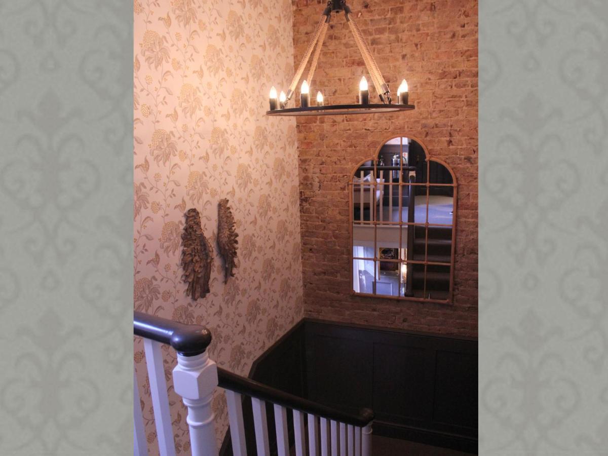 The One Tun Pub & Rooms 6 The One Tun Pub & Rooms 6