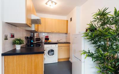 Sherborne Court 8 Sherborne Court 8