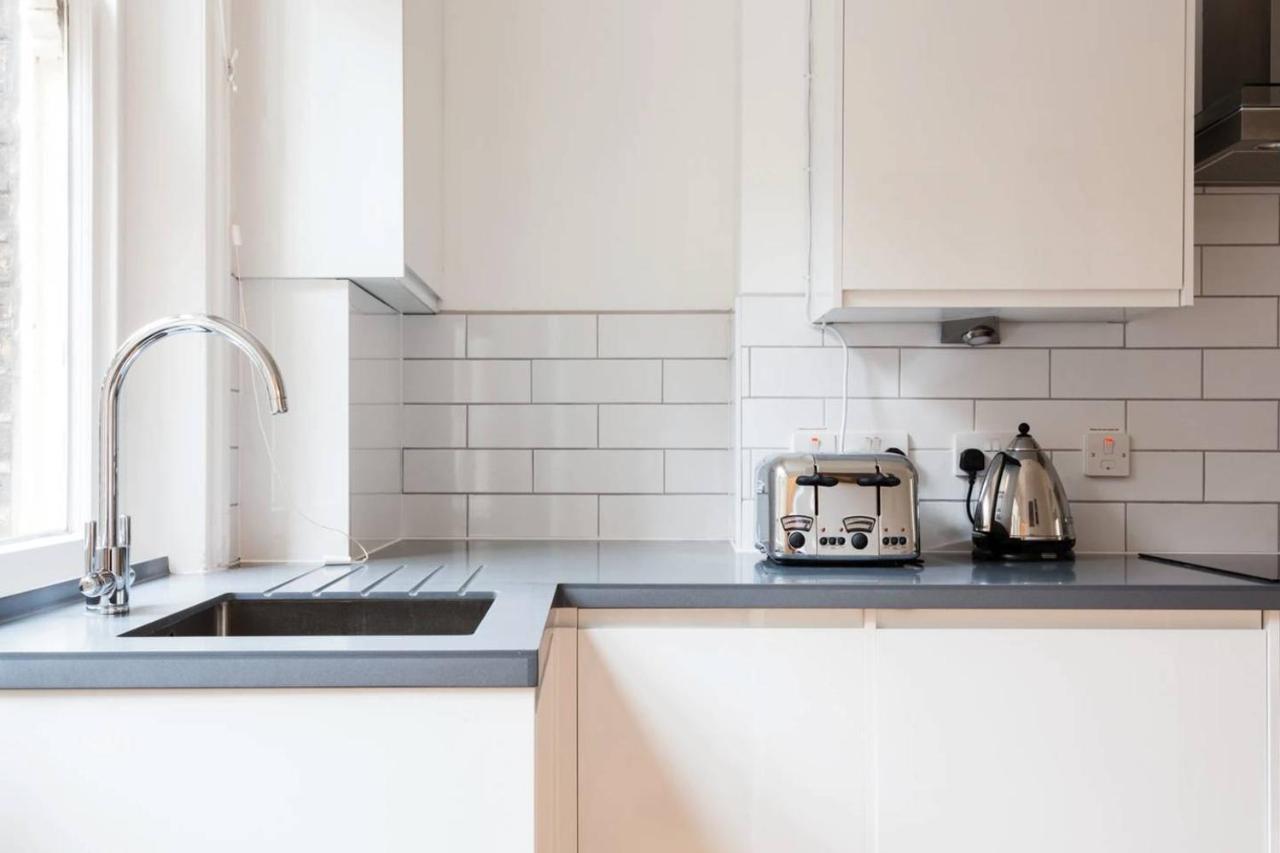 Covent Garden Apartments - Netflix and Nespresso 6 Covent Garden Apartments - Netflix and Nespresso 6