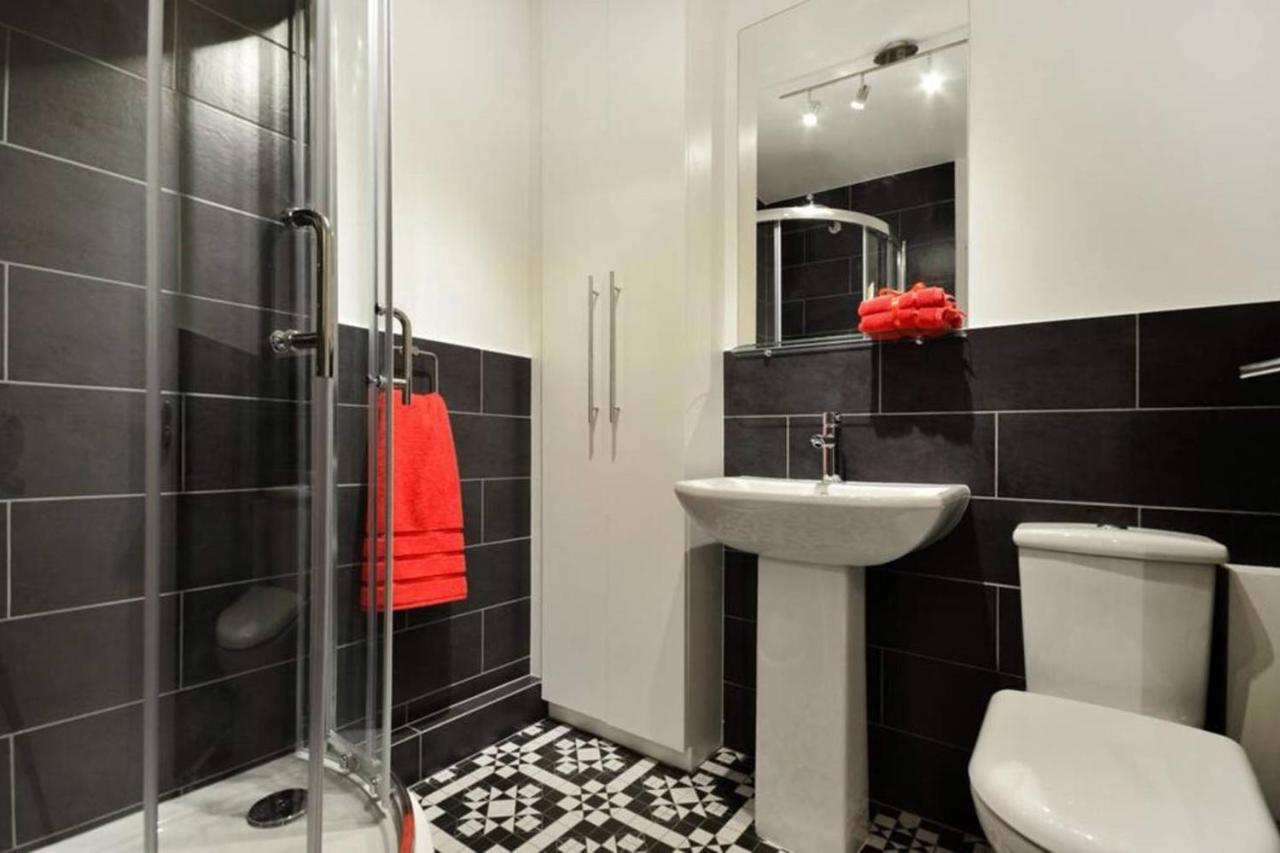 Midtown London Apartment 6 Midtown London Apartment 6
