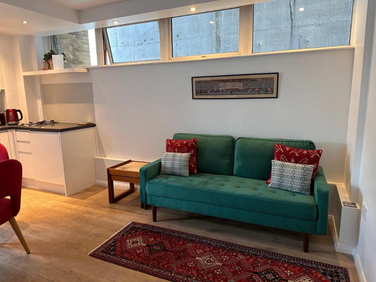 Midtown London Apartment 2 Midtown London Apartment 2