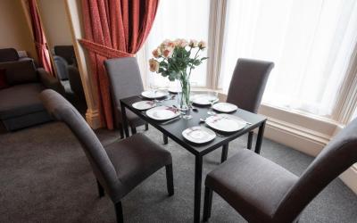 Grosvenor Suites 9 Grosvenor Suites 9