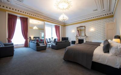 Grosvenor Suites 7 Grosvenor Suites 7