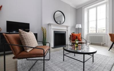 ALTIDO Luxurious 2 BR apt on notable George Street 8 ALTIDO Luxurious 2 BR apt on notable George Street 8
