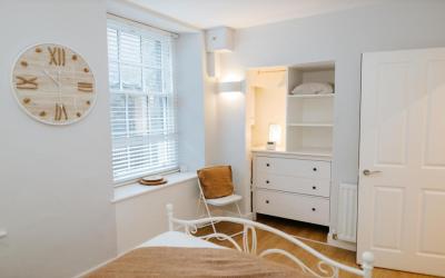 Luxury Modern 3 Bedroom Apartment in City Centre 10 Luxury Modern 3 Bedroom Apartment in City Centre 10