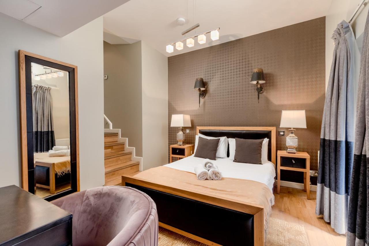 ALTIDO Luxury apartments by the Edinburgh Castle 4 ALTIDO Luxury apartments by the Edinburgh Castle 4
