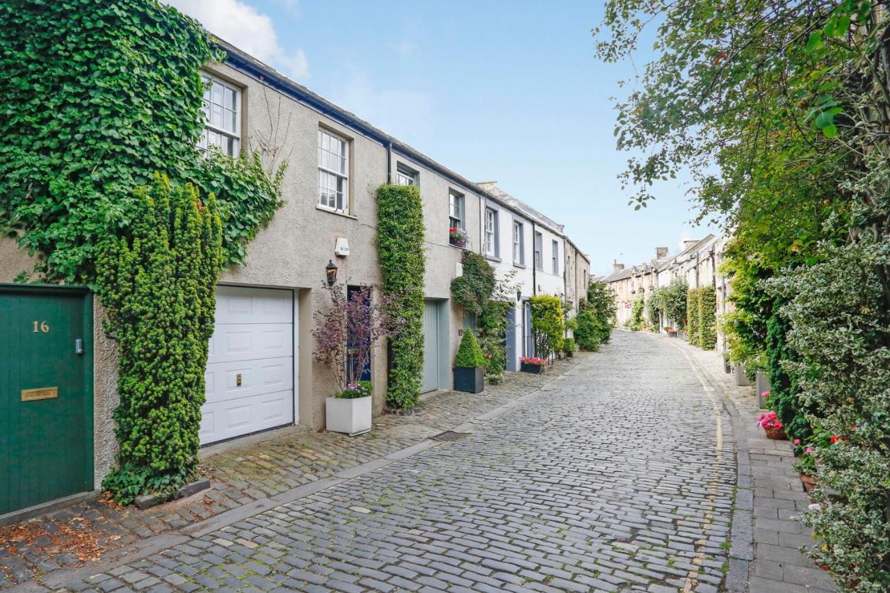 Edinburgh Mews Apartment 3 Edinburgh Mews Apartment 3