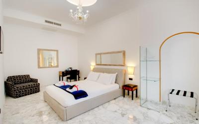 Queen Palace Suites 9 Queen Palace Suites 9