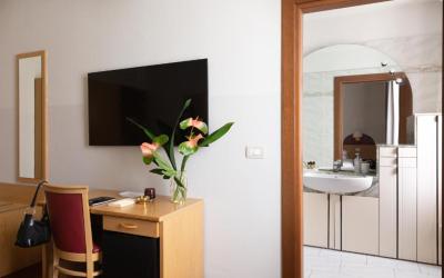 Aramis Rooms 5 Aramis Rooms 5