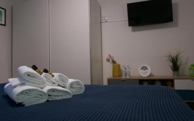 Room 45 9 Room 45 9