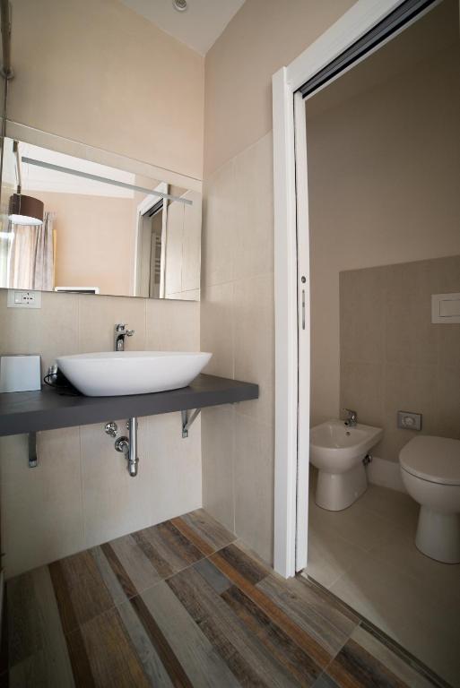 D'HOME FLORENCE 8 D'HOME FLORENCE 8