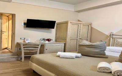 Soggiorno Pezzati 9 Soggiorno Pezzati 9
