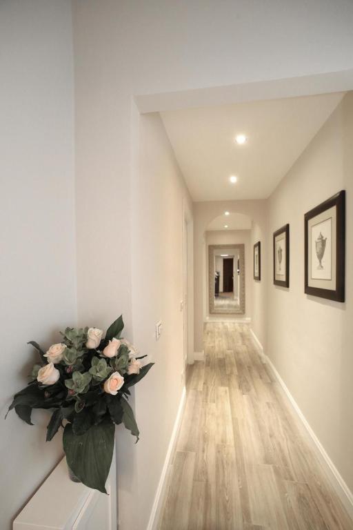 FLORENCE ROOMS67 3 FLORENCE ROOMS67 3