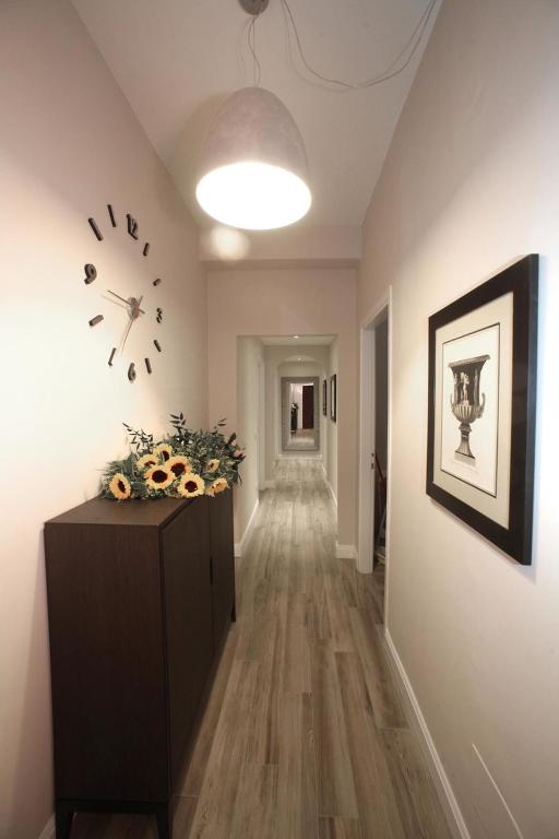 FLORENCE ROOMS67 6 FLORENCE ROOMS67 6