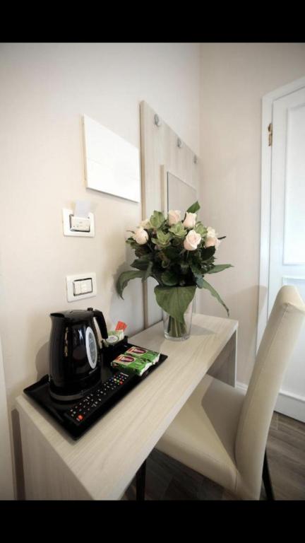 FLORENCE ROOMS67 10 FLORENCE ROOMS67 10