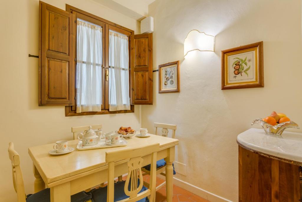 La Casa Del Garbo - Luxury Rooms & Suite 10 La Casa Del Garbo - Luxury Rooms & Suite 10
