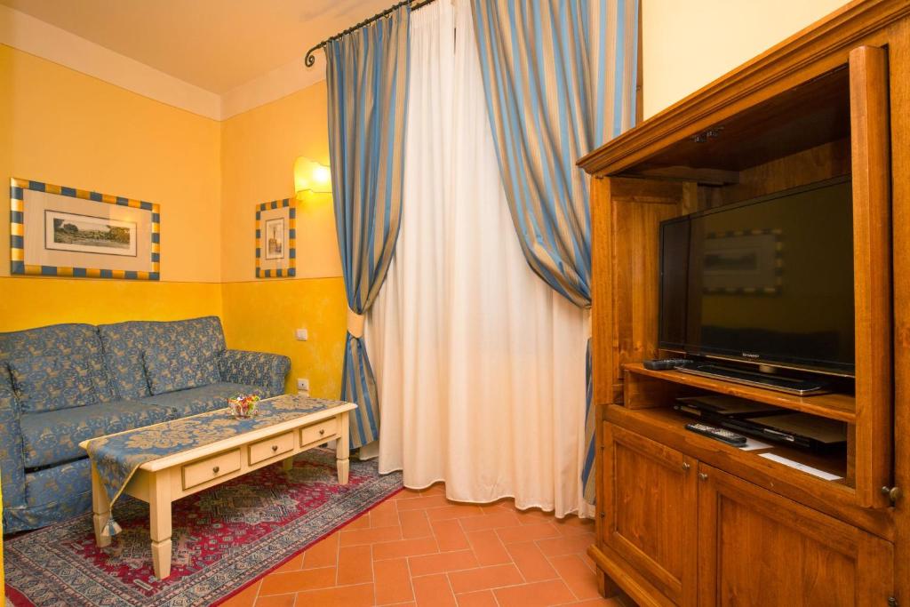 La Casa Del Garbo - Luxury Rooms & Suite 4 La Casa Del Garbo - Luxury Rooms & Suite 4