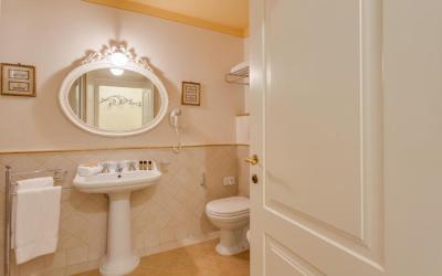 La Casa Del Garbo - Luxury Rooms & Suite 2 La Casa Del Garbo - Luxury Rooms & Suite 2
