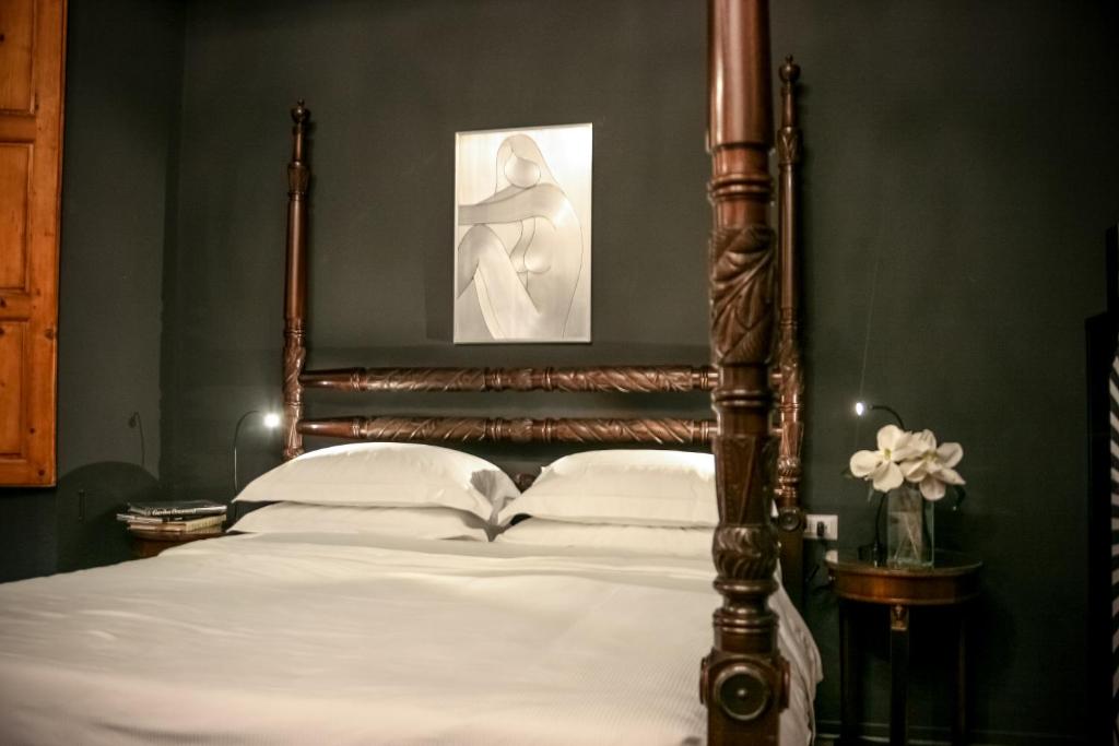 Porcellino Gallery Art Boutique BB 9 Porcellino Gallery Art Boutique BB 9